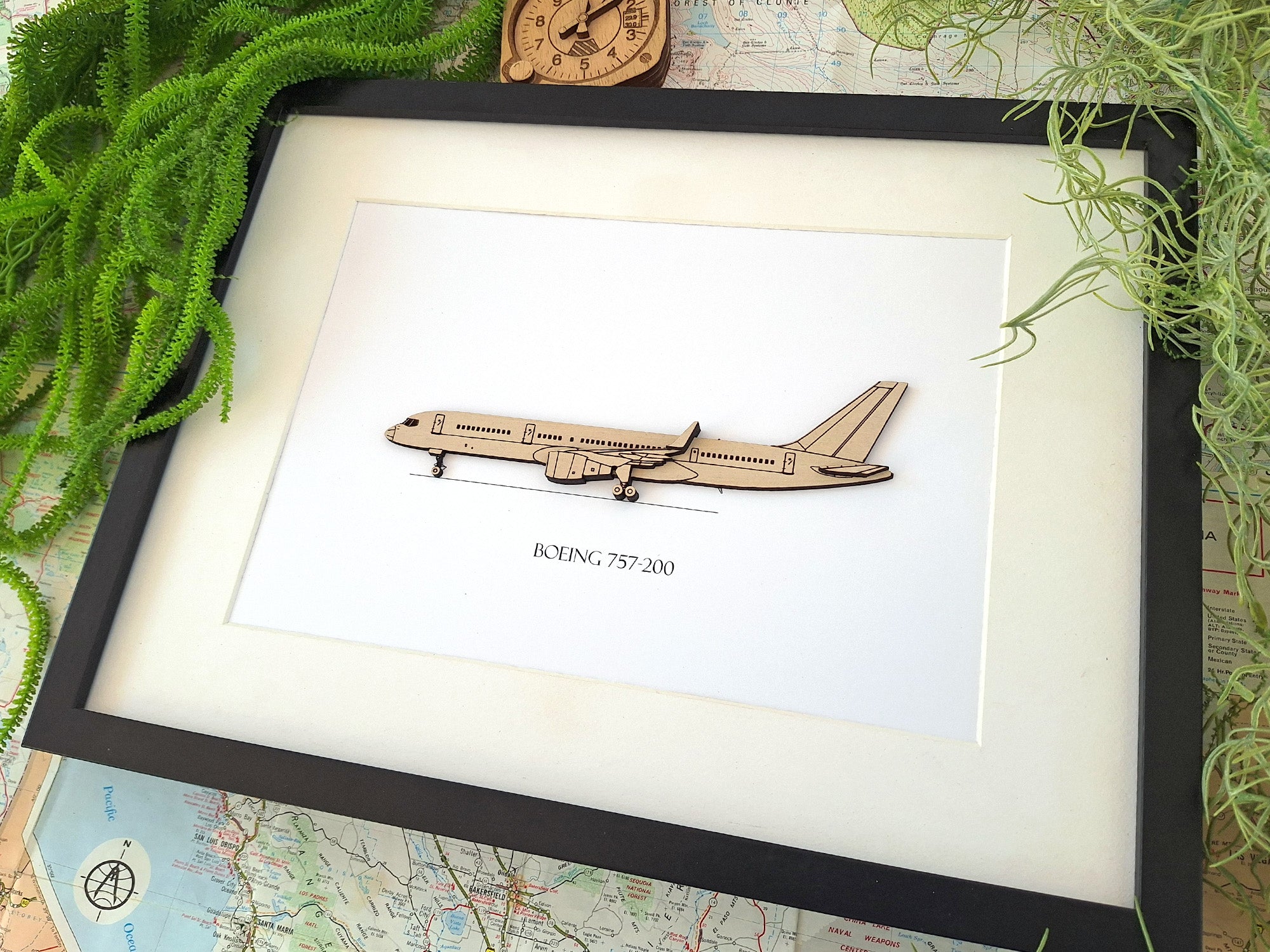 Boeing 757-200 Aviation Art | Laser Cut Gifts & Art – Simply Cut Art